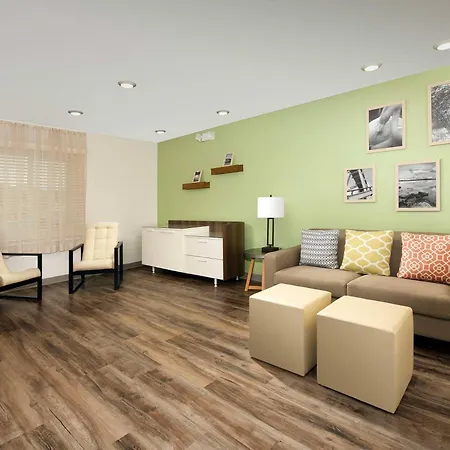Woodspring Airport 3*