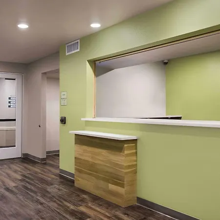Woodspring Airport Hotel Charlotte