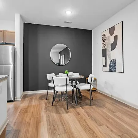 Upscale King 3br To Uptown * Charlotte