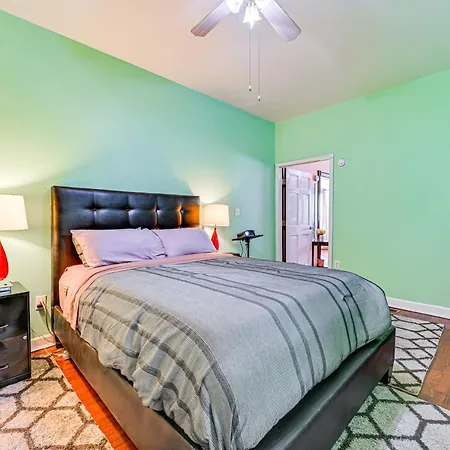 Holiday home Close To Airport In The Heart Of Charlotte! *