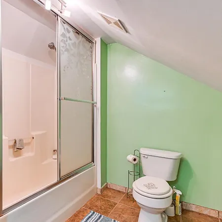 Close To Airport In The Heart Of Charlotte! Holiday home Charlotte