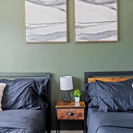 Luxe King 3br In Waverly Apartment Charlotte