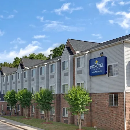 Microtel By Wyndham Place