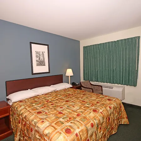 Royal And Airport Motel 2*
