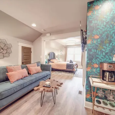 Under The Sea -eclectic Aquarium