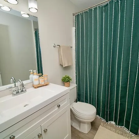 Apartment Uptown Luxe Retreat With Parking & Walk To Center Charlotte