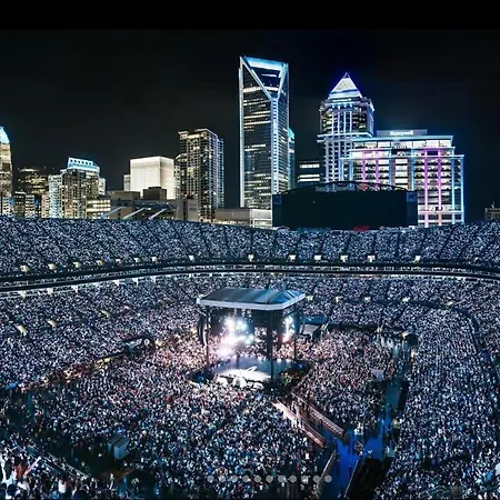 Uptown Funk Getaway With Parking & Walk To Stadiums, Nightlife * Charlotte