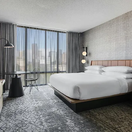 Sheraton Hotel 4*