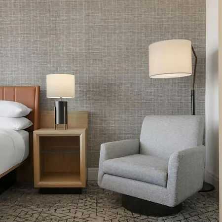 Sheraton Hotel 4*
