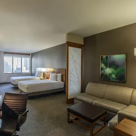 Hyatt Place Downtown Hotel 3*