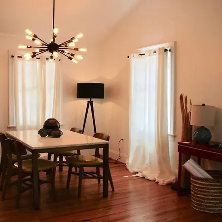 Holiday home Cozy On Food Forest In The Heart Of Charlotte