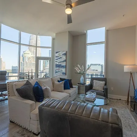 Apartment Uptown Penthouse *