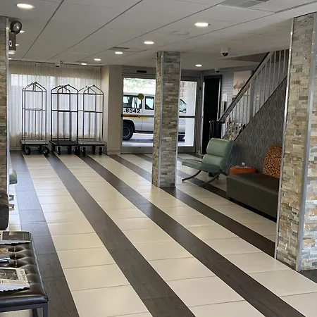 Hotel 6 Charlotte, Nc - Airport South 4*