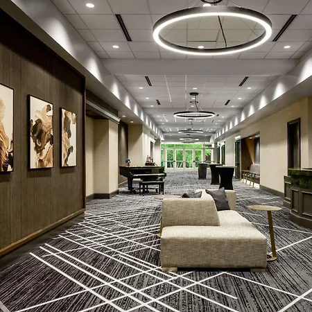 Hilton Airport Hotel 4*