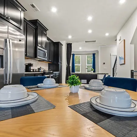 Luxurious King 3br Townhouse Mins To Uptown Clt! *