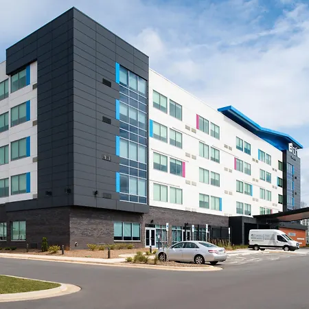 Aloft By Marriott Airport Hotel
