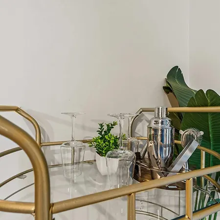 Luxurious King 3br Townhouse Mins To Uptown Clt! *
