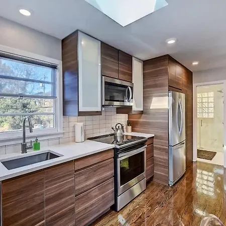 Holiday home Myers Park Gem Great Location *