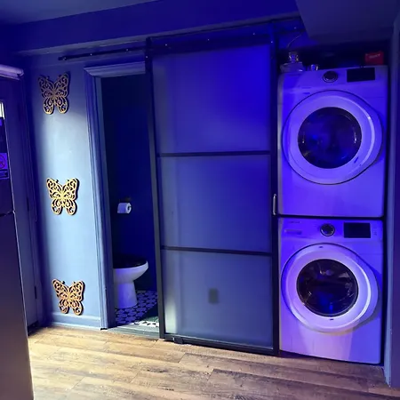 Luxurious Getaway At Js Place Charlotte