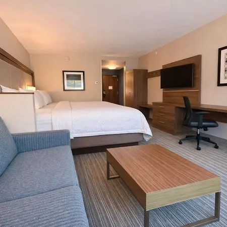 Hotel Express & - Ballantyne By Ihg 3*