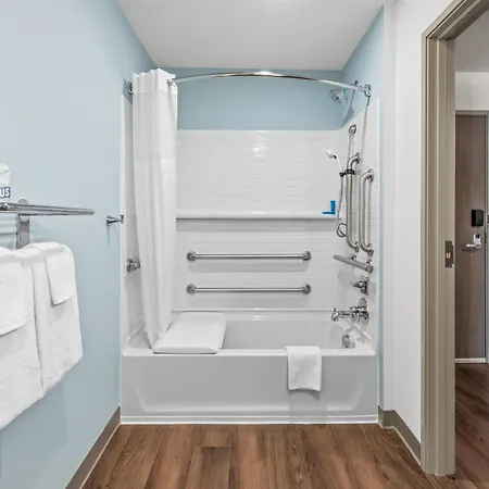 Woodspring Northlake Hotel Charlotte