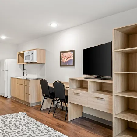 Woodspring Northlake 3*