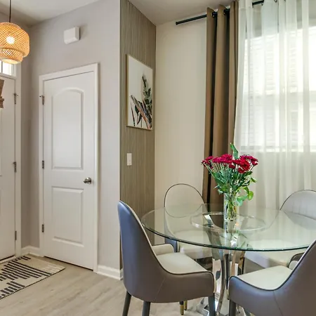 Holiday home 3 Mi To Wylie! Modern Townhome *