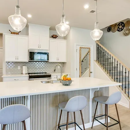 3 Mi To Wylie! Modern Townhome Holiday home Charlotte