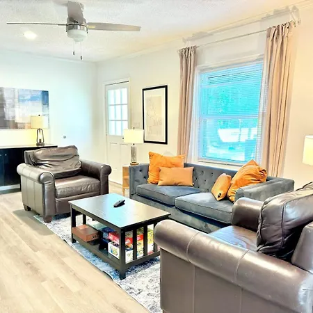 Hpthe Padspectrum, Bojangles, Convention Center Holiday home *