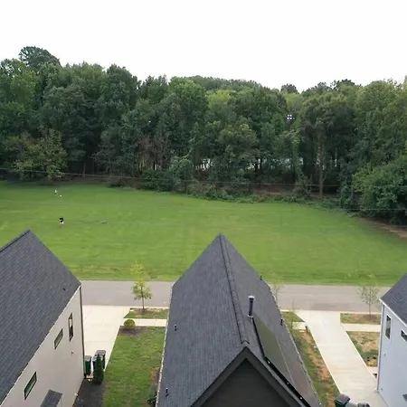 Holiday home Cozy 3br Retreat With Patio Prime Spot Charlotte