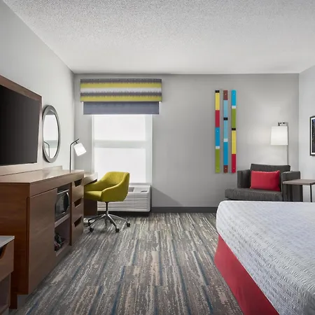 Hotel Hampton & Arrowood Rd Charlotte