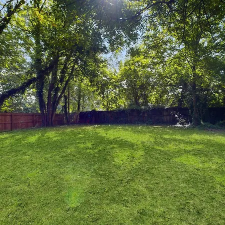 3 Mi To Dtwn Charlotte! Quiet Haven W/ Fenced Yard *