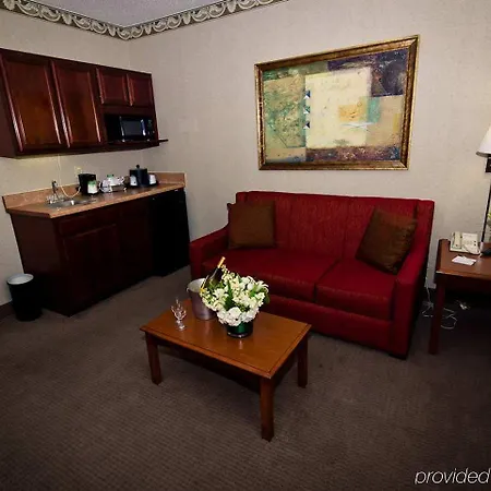 Hotel Hampton Uptown 3*