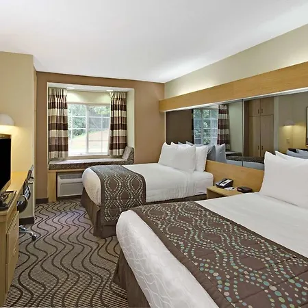 Hotel Microtel By Wyndham Place 2*