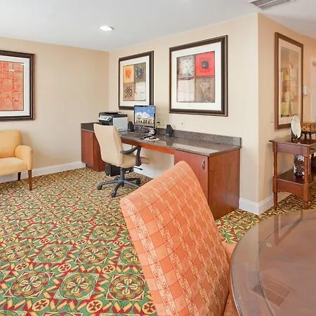Vivo Living Hotel Charlotte