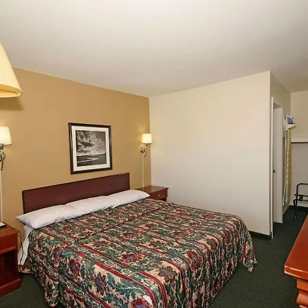 Royal And Airport Motel Charlotte