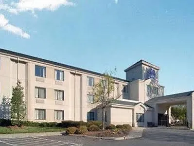 Sleep Airport - Billy Graham Parkway 2*