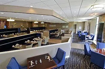 Sheraton Airport Hotel 4*