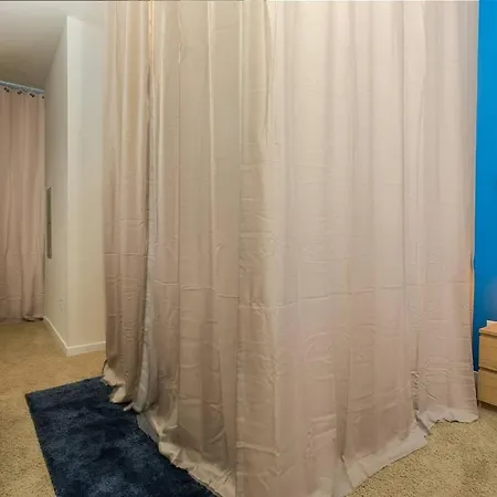 Apartment Trifecta Spacious & Beautiful Wifi Superhost *