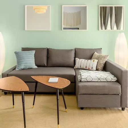 Apartment Trifecta Spacious & Beautiful Wifi Superhost
