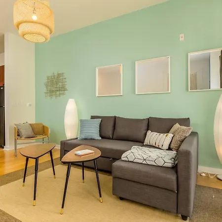 Apartment Trifecta Spacious & Beautiful Wifi Superhost