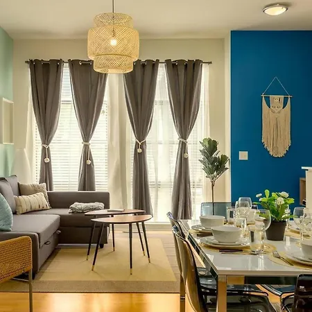 Apartment Trifecta Spacious & Beautiful Wifi Superhost *