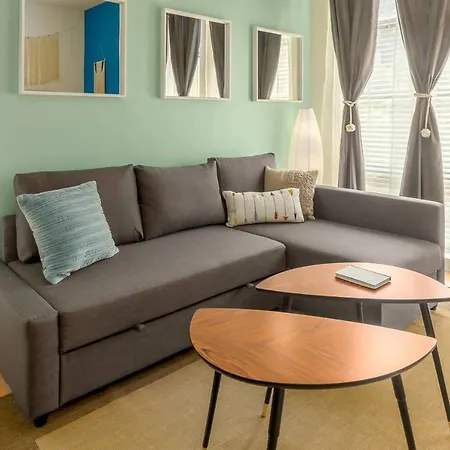 Apartment Trifecta Spacious & Beautiful Wifi Superhost