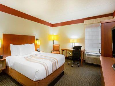 Clt Airport & Hotel 3*