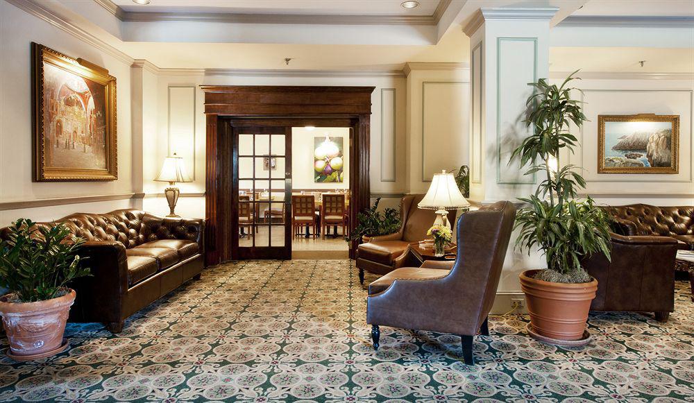 Dunhill 4* Charlotte