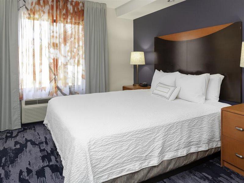 Fairfield & By Marriott Matthews Hotel Charlotte