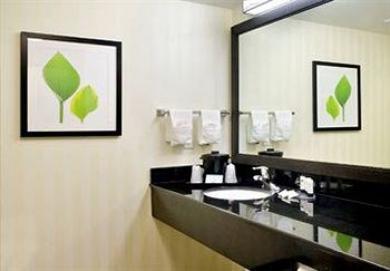 Fairfield & By Marriott Matthews Hotel 3*