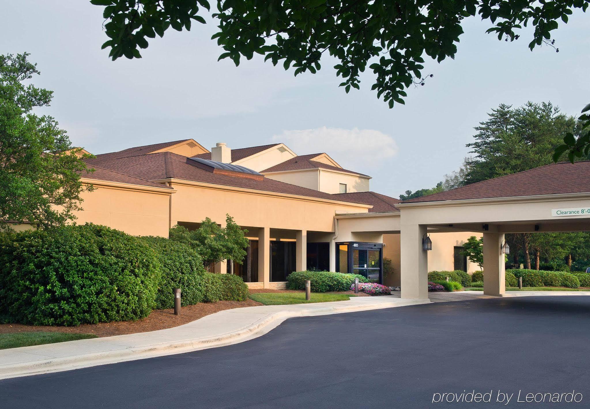 Courtyard Southpark Hotel