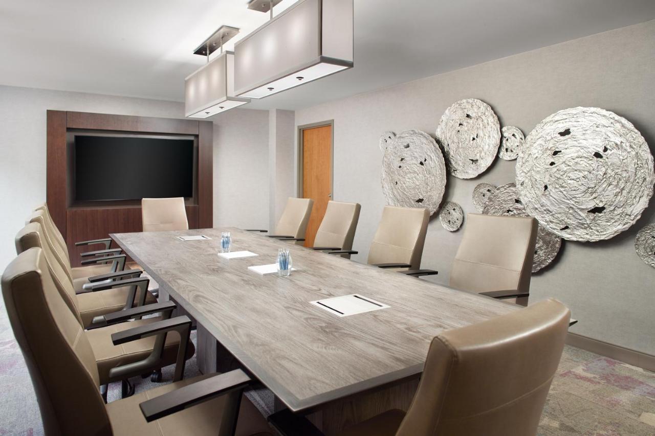 Four Points By Sheraton Hotel 4*