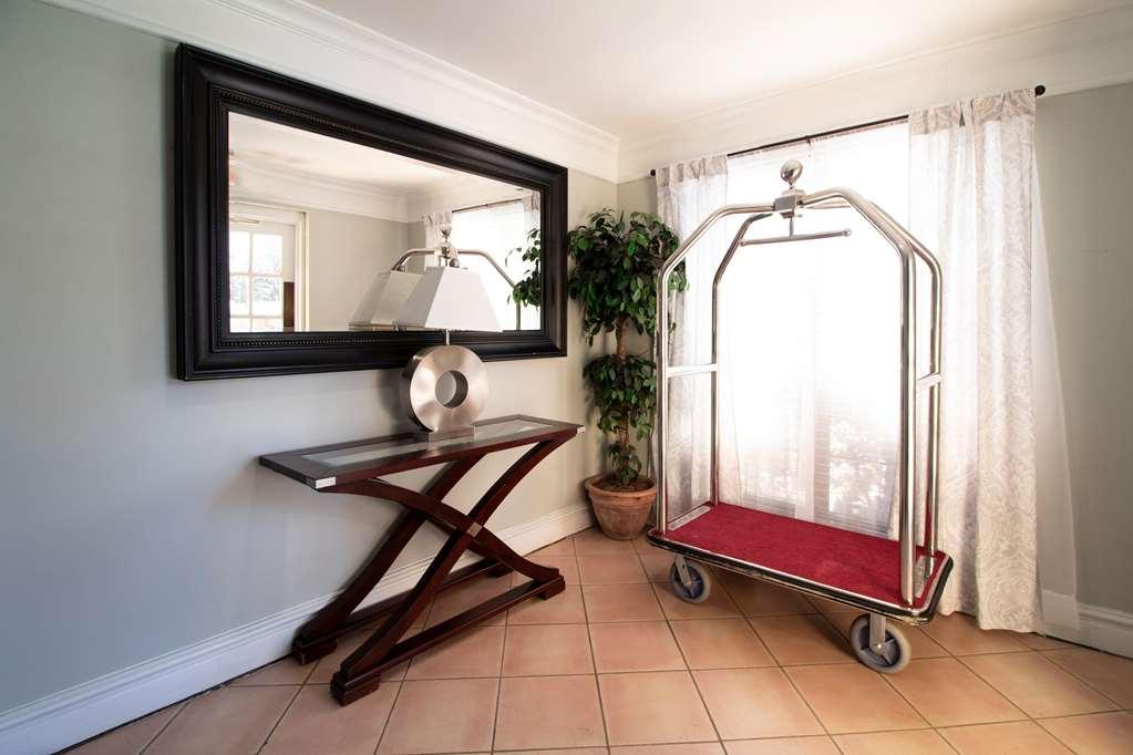 Americas Value Hotel